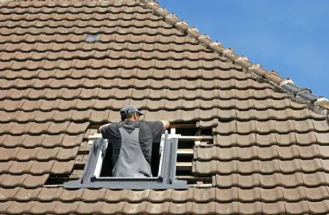 Pose de velux à Angoulins